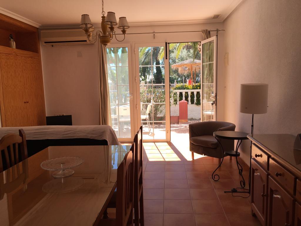 Apartamentos Oasis De Las Palmeras Больнуэво Экстерьер фото