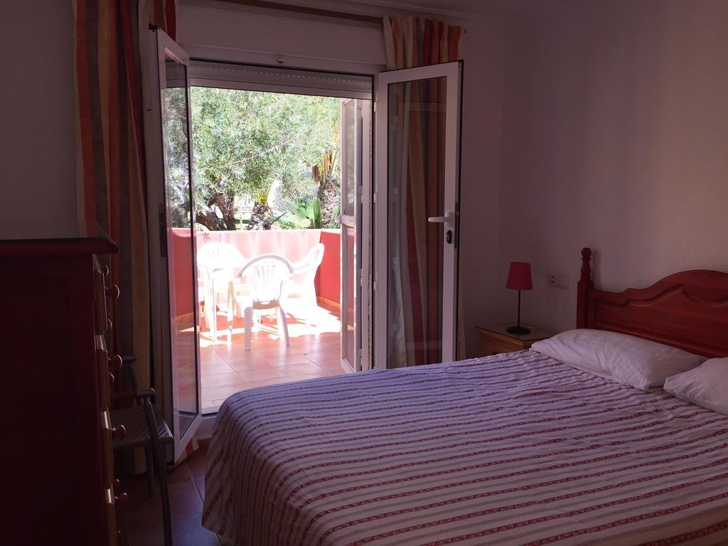 Apartamentos Oasis De Las Palmeras Больнуэво Экстерьер фото