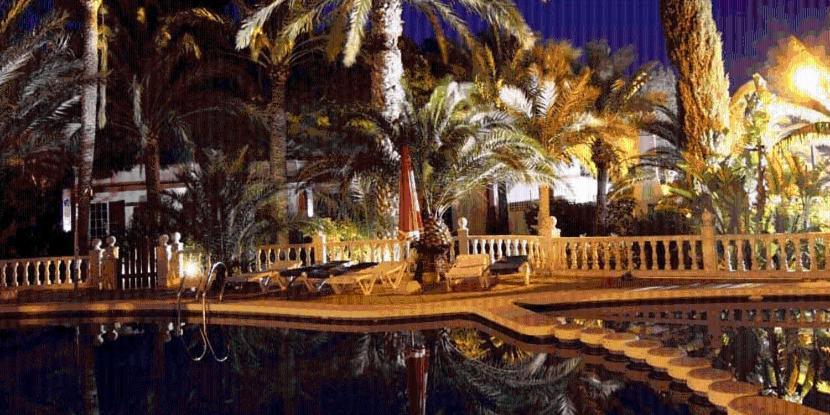 Apartamentos Oasis De Las Palmeras Больнуэво Экстерьер фото